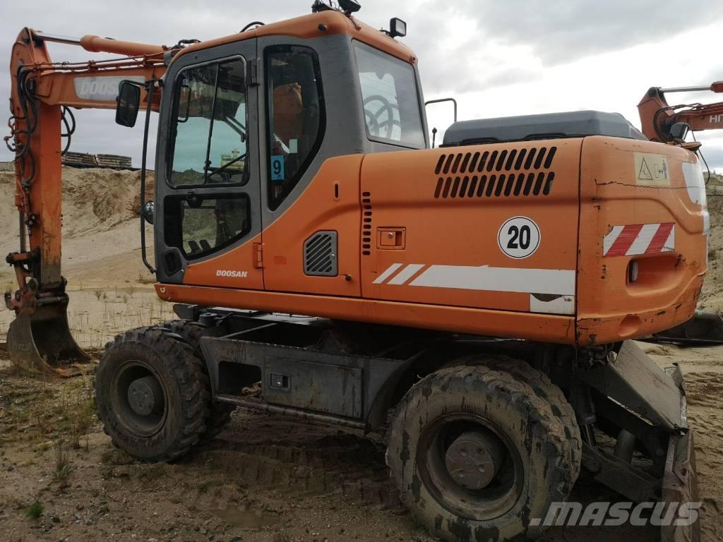  DOSAN DX170W Ekskavatori uz riteņiem