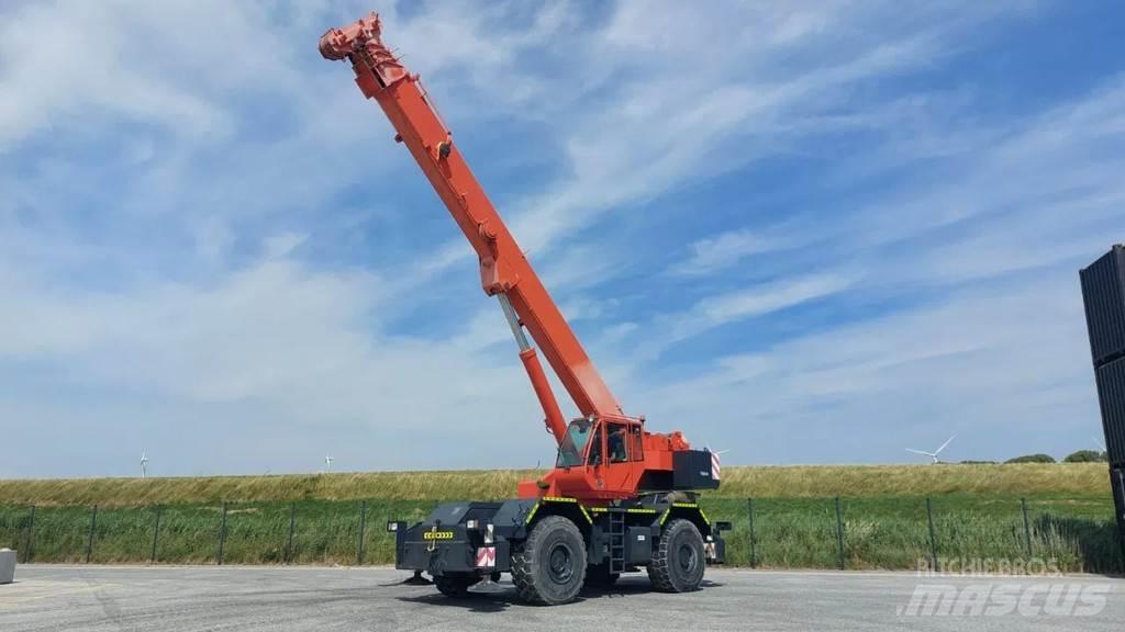 Terex A600 Celtņi nelīdzenām virsmām