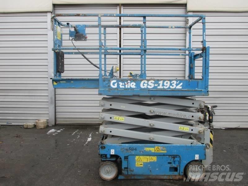 Genie GS 1932 Šķerveida pacēlāji