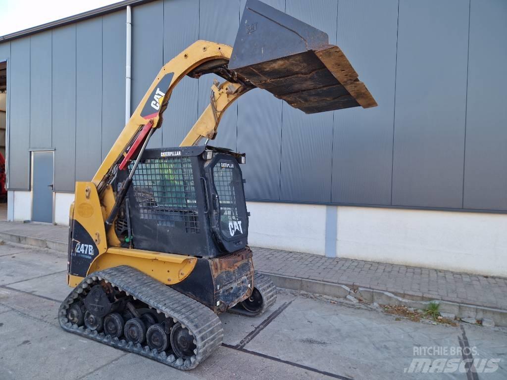 CAT 247 B Lietoti riteņu kompaktiekrāvēji