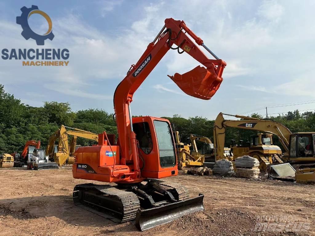 Doosan DH 80 Vidēja lieluma ekskavatori 7 t - 12 t