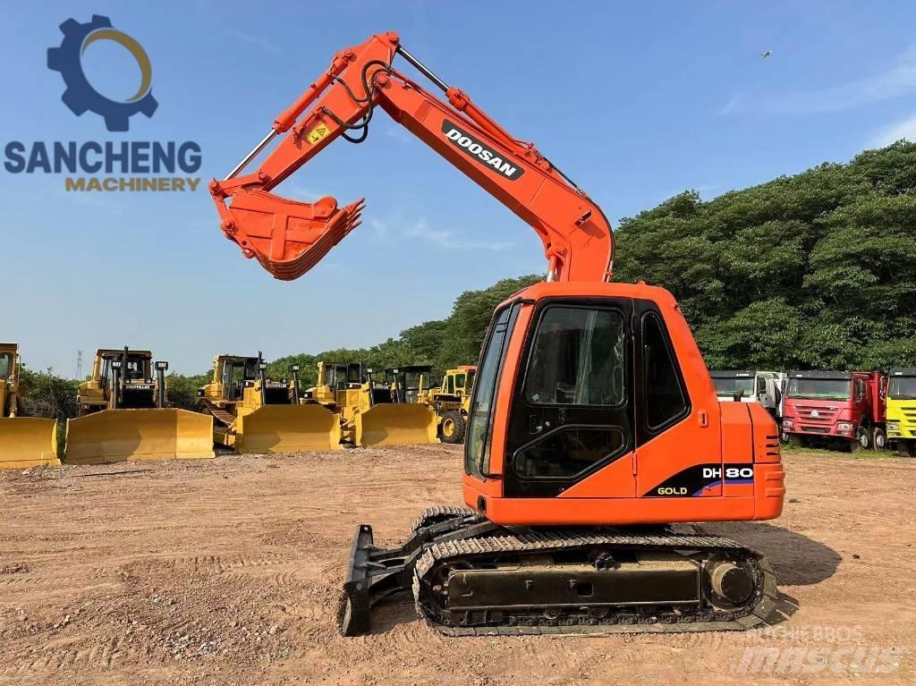 Doosan DH 80 Vidēja lieluma ekskavatori 7 t - 12 t