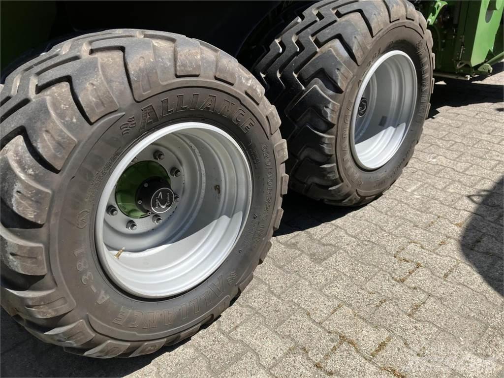 Krone BP 1270 XC Ķīpu preses