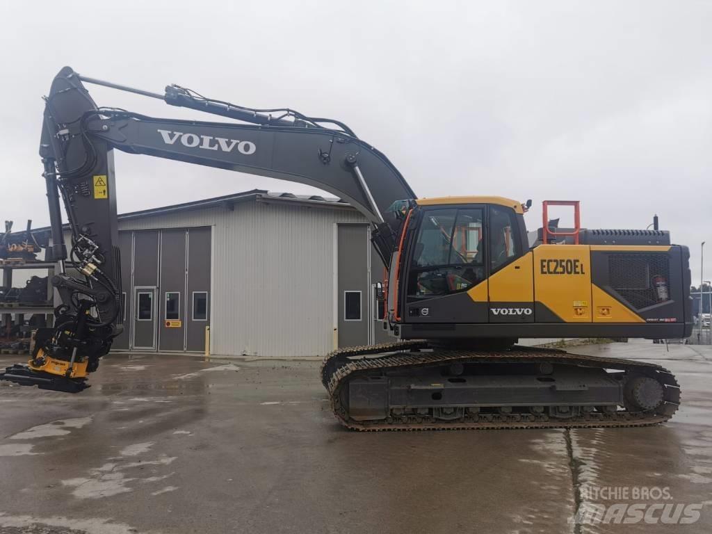 Volvo EC250EL Kāpurķēžu ekskavatori