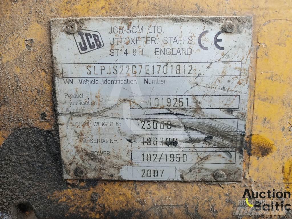 JCB JS 220 LC Kāpurķēžu ekskavatori