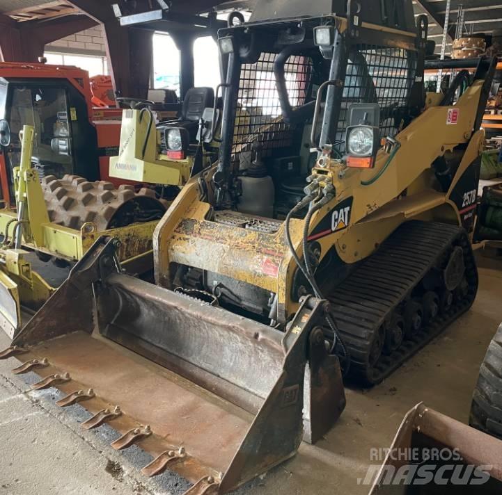 CAT 257B Lietoti riteņu kompaktiekrāvēji