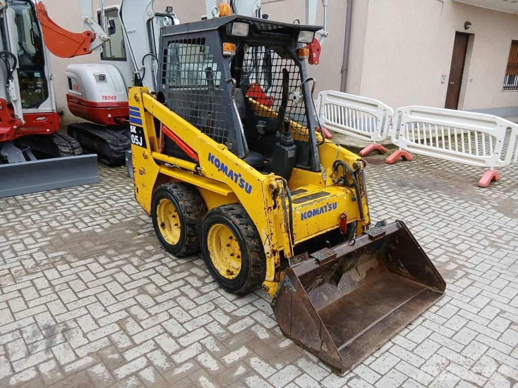 Komatsu SK 05 J Lietoti riteņu kompaktiekrāvēji