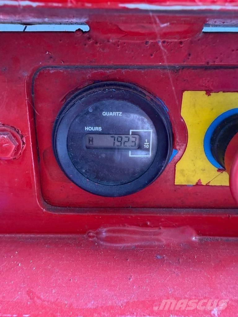 Genie GS 2032 Šķerveida pacēlāji