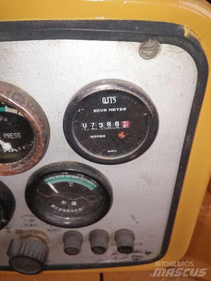 CAT D 7 G Kāpurķēžu buldozeri
