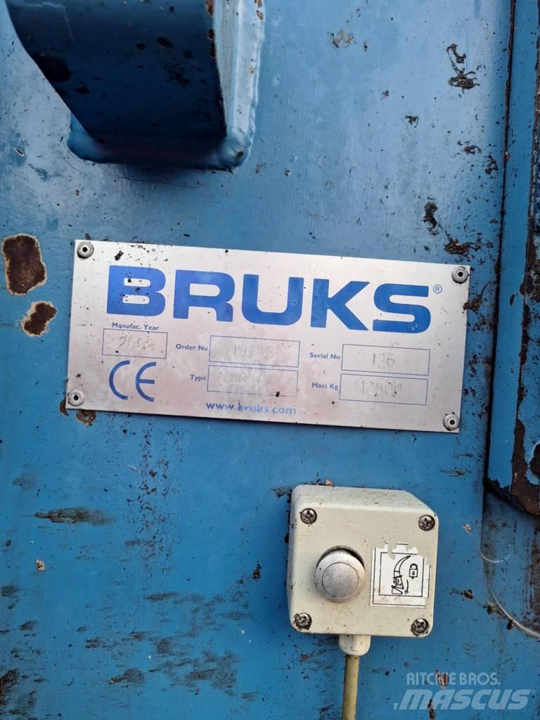 Bruks 805 CT Koksnes šķeldotāji