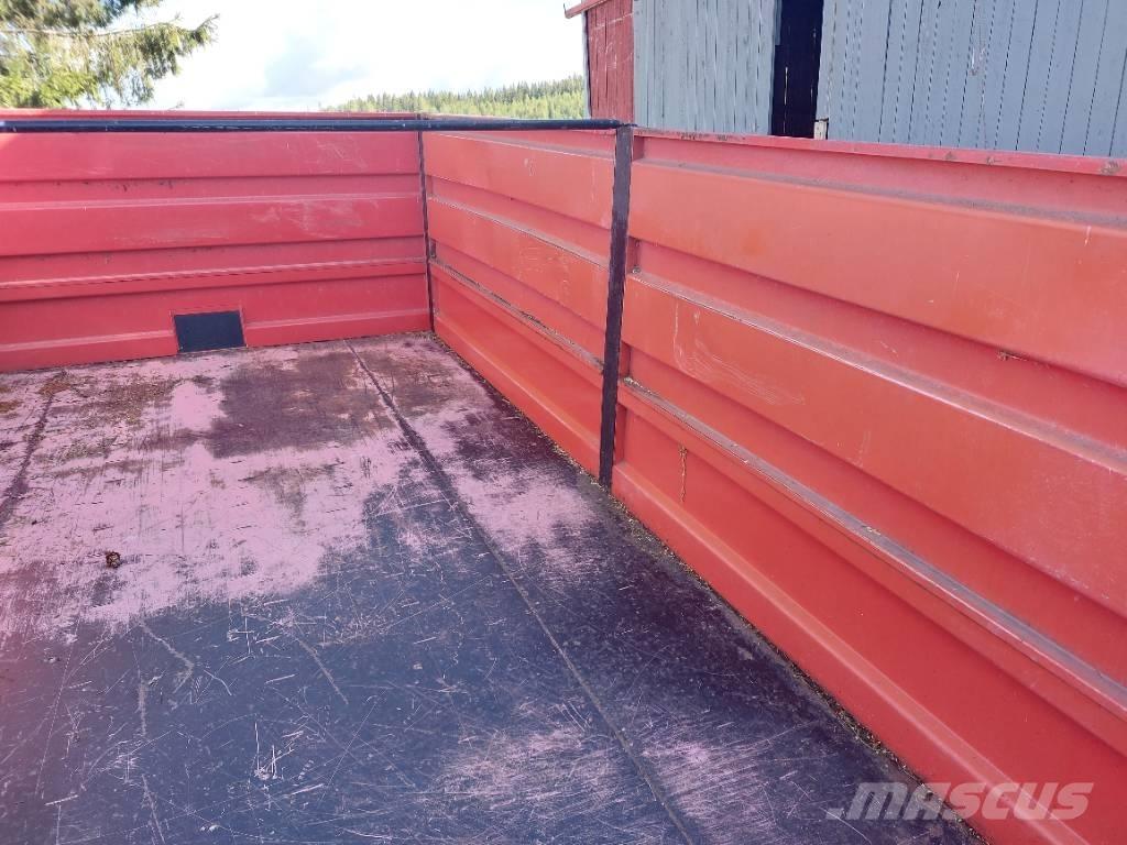Junkkari 120 Treileri-pašizgāzēji