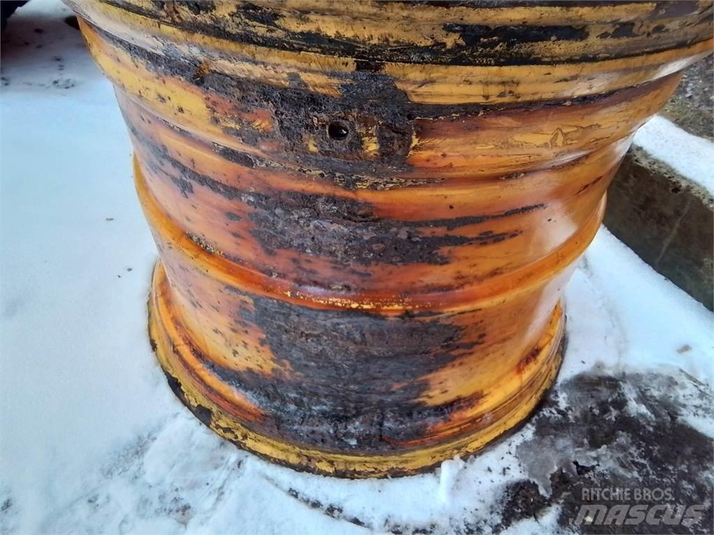 Rottne H20 24x30,5 Riepas, riteņi un diski