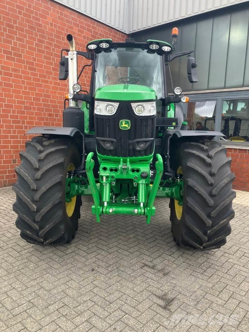 John Deere 6195M Traktori
