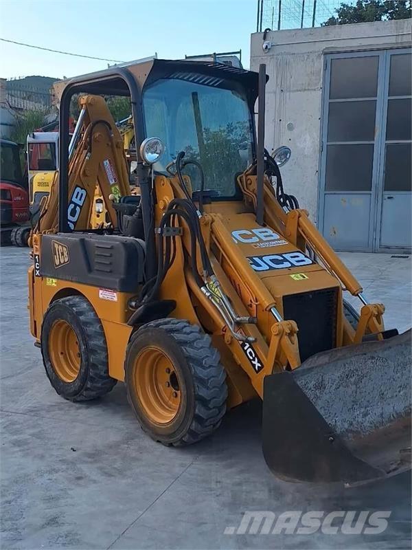 JCB 1CX Ekskavatori-iekrāvēji