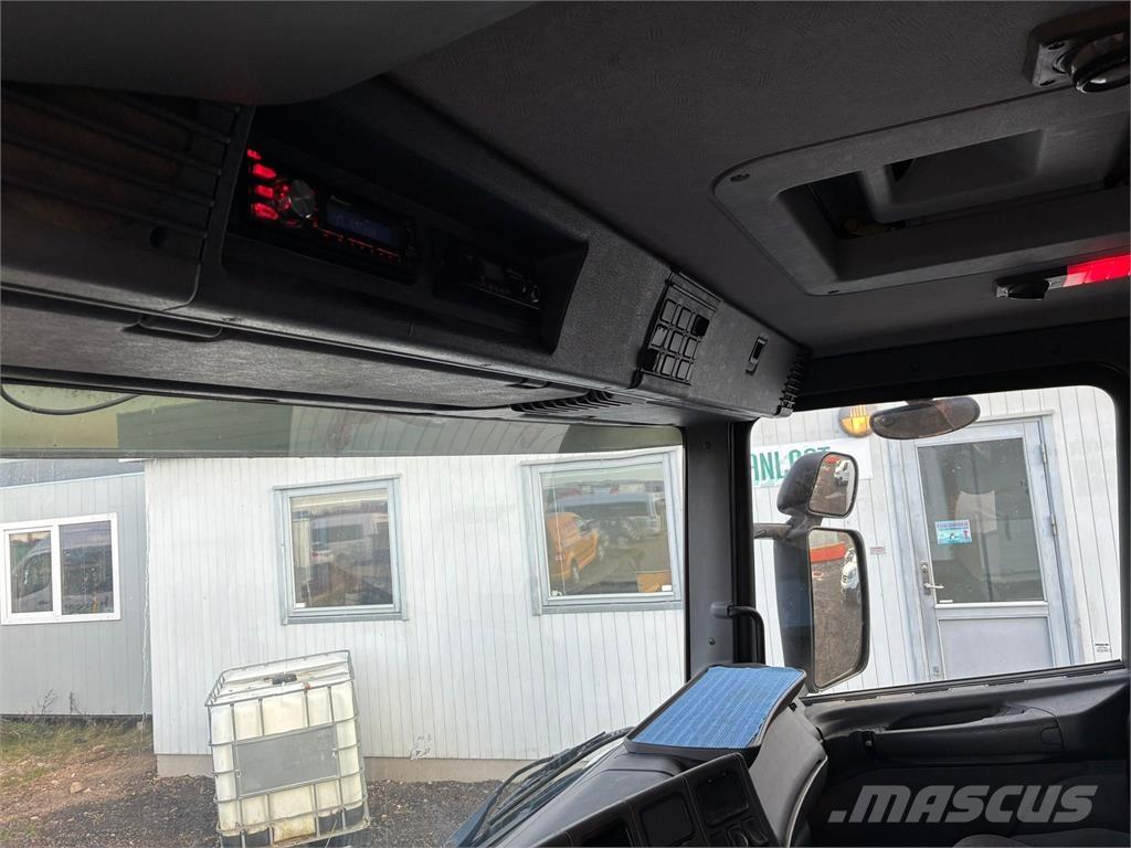 Scania P94-230 Tents