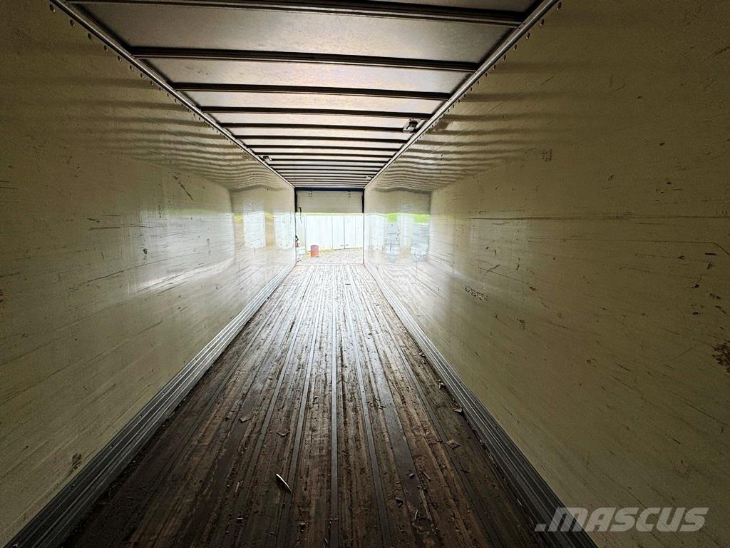 Fruehauf Lift Noslēgtās piekabes