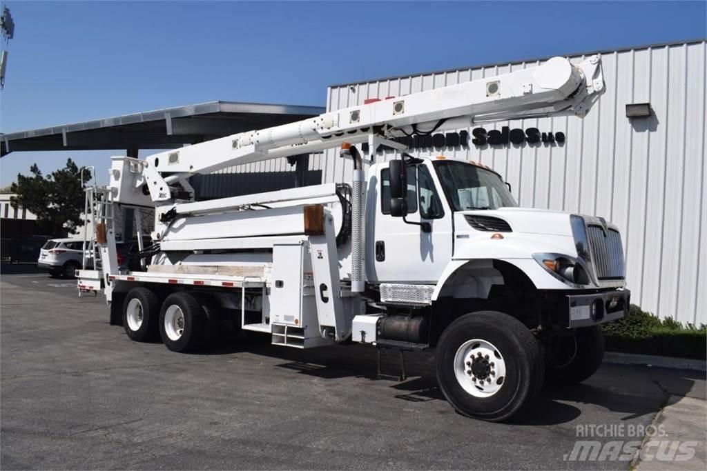 Altec AM900-E100 Pacēlāji uz automašīnas bāzes