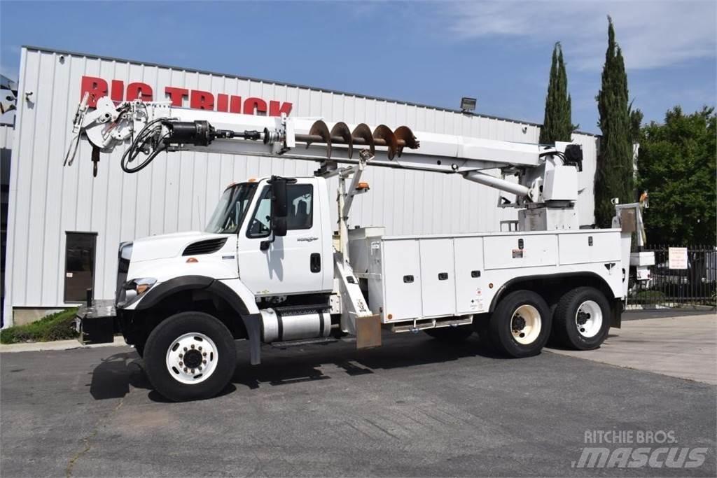 Altec D3060ATR Mobilās urbšanas platformu automašīnas