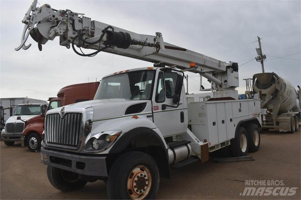 Altec D3060ATR Mobilās urbšanas platformu automašīnas