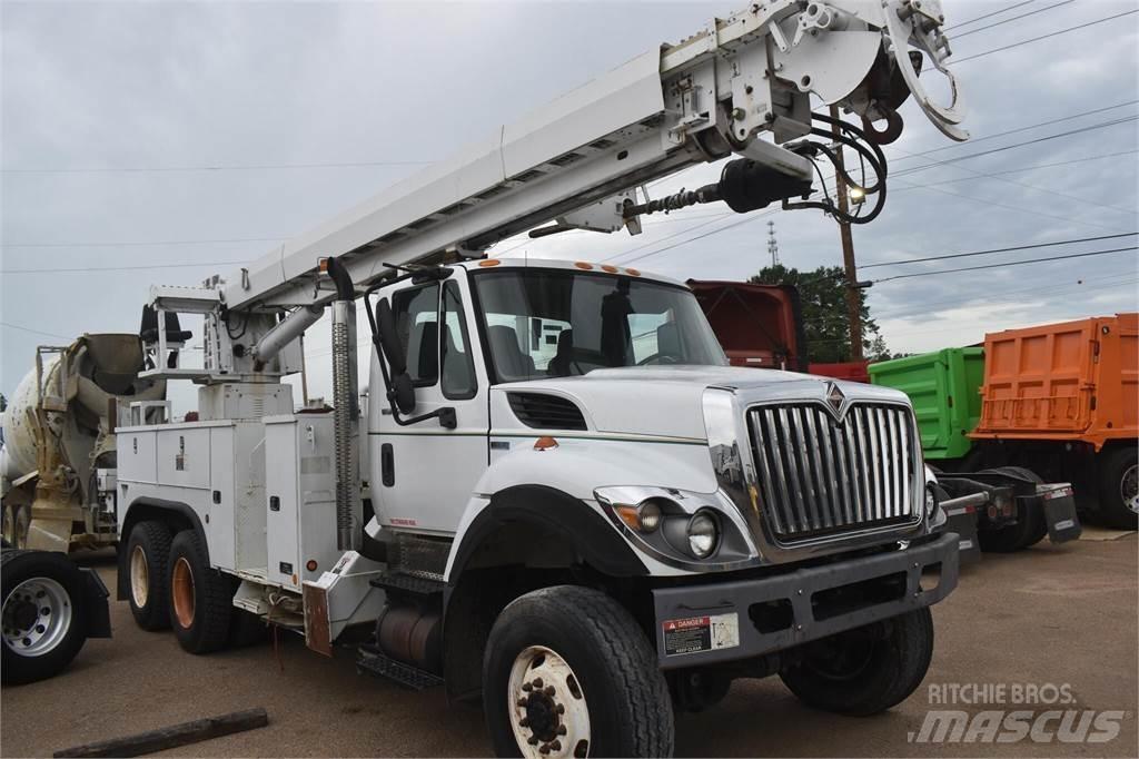 Altec D3060ATR Mobilās urbšanas platformu automašīnas