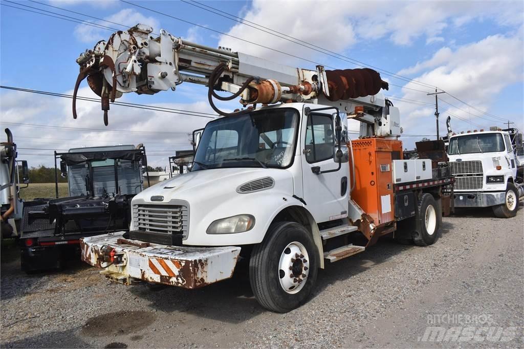 Altec D945B Mobilās urbšanas platformu automašīnas