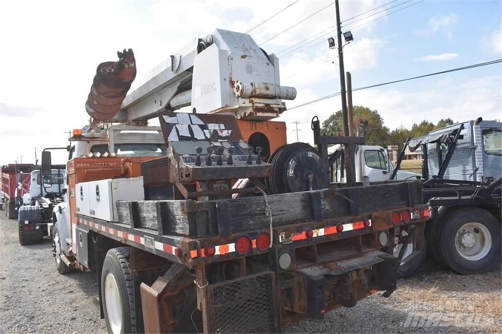 Altec D945B Mobilās urbšanas platformu automašīnas
