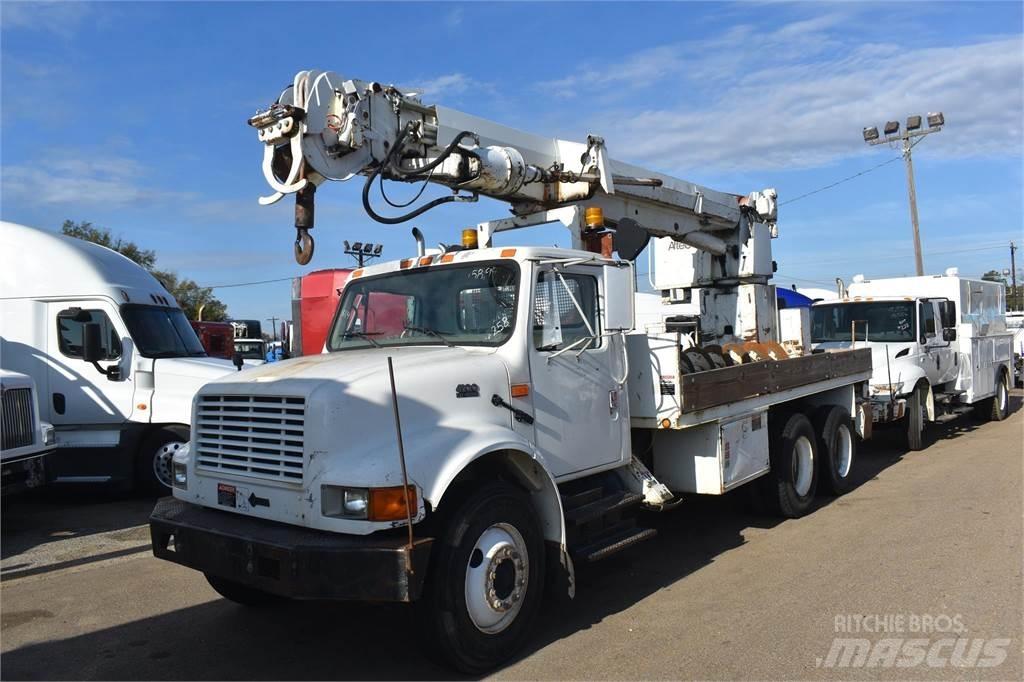 Altec D947TR Mobilās urbšanas platformu automašīnas