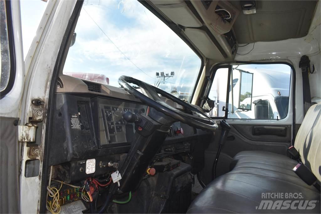 Altec D947TR Mobilās urbšanas platformu automašīnas