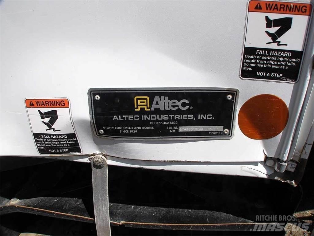 Altec DC47TR Mobilās urbšanas platformu automašīnas