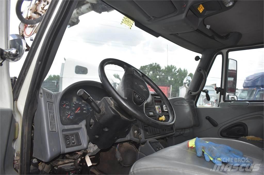 Altec DM45TR Mobilās urbšanas platformu automašīnas
