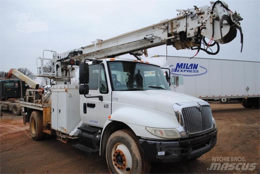 Altec DM47TR Mobilās urbšanas platformu automašīnas
