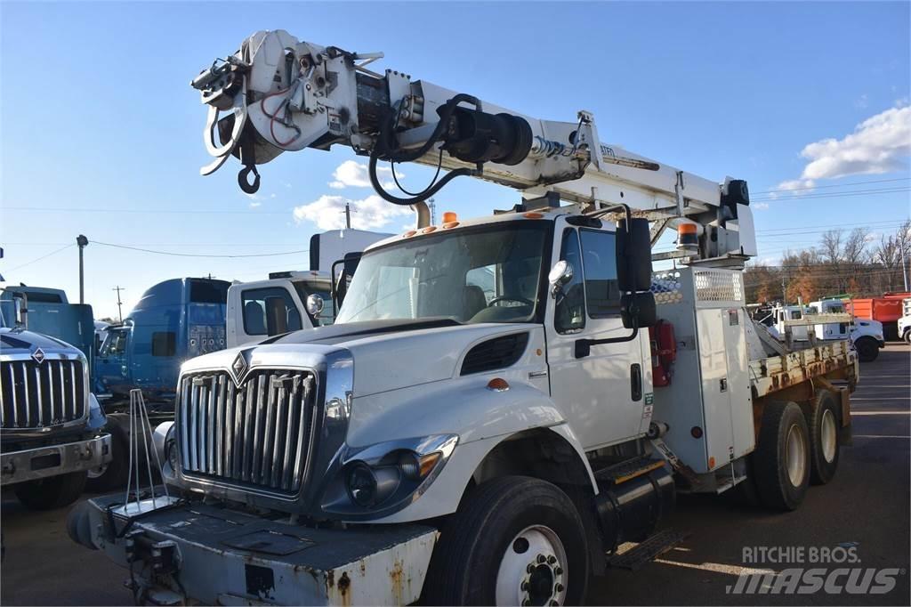 Altec DM47TR Mobilās urbšanas platformu automašīnas