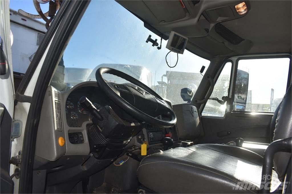 Altec DM47TR Mobilās urbšanas platformu automašīnas
