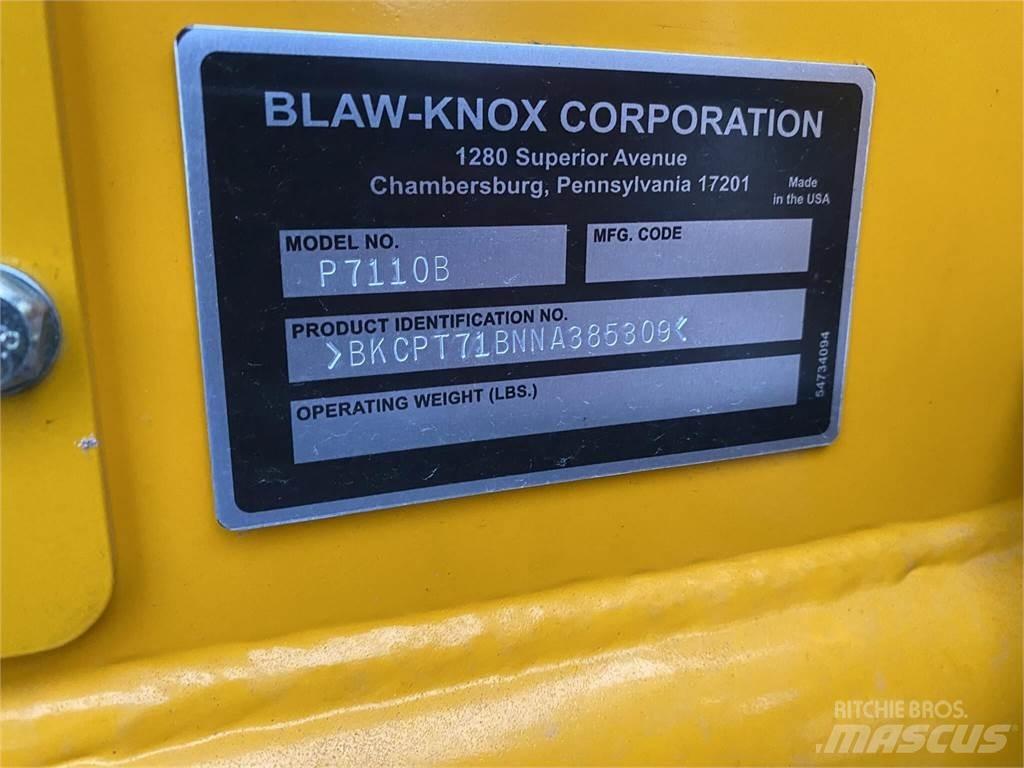 Blaw-Knox P7110B Asfalta klājēji