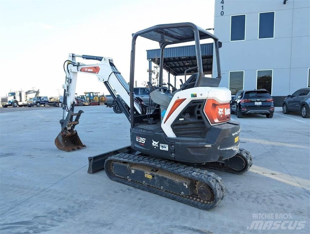 Bobcat E35R2 Mini ekskavatori < 7 t
