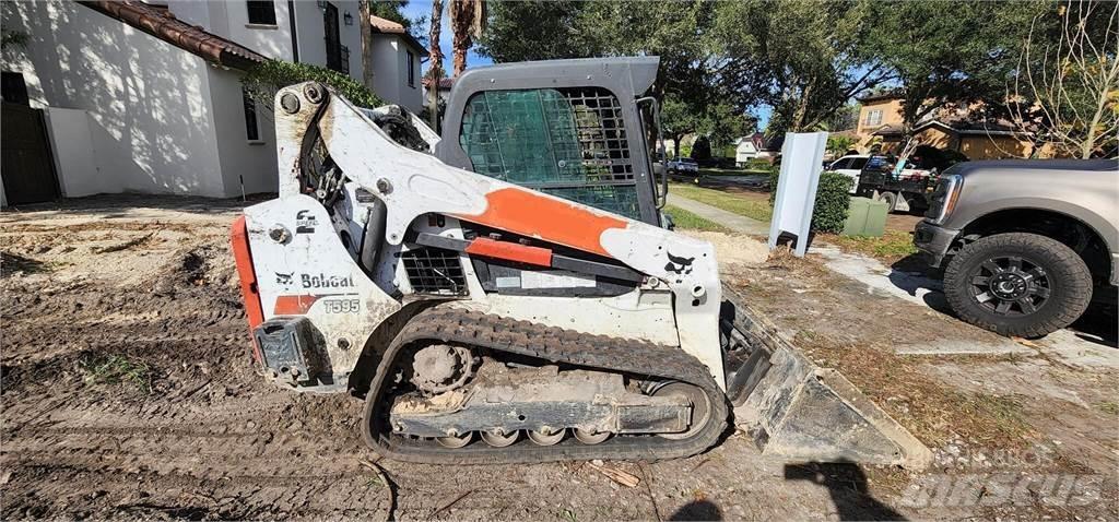 Bobcat T595 Lietoti riteņu kompaktiekrāvēji