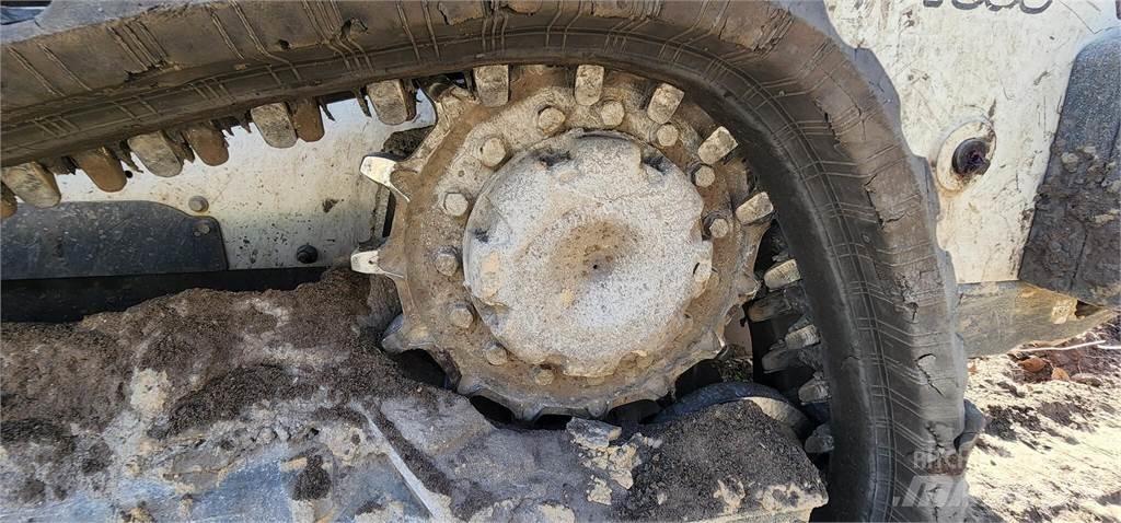 Bobcat T595 Lietoti riteņu kompaktiekrāvēji