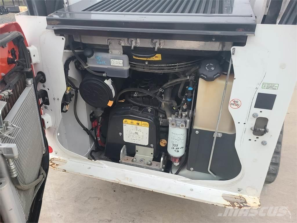Bobcat T76 Lietoti riteņu kompaktiekrāvēji