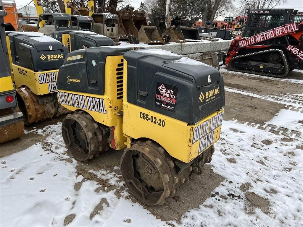 Bomag BMP8500 Piekabināmie vibroveltņi