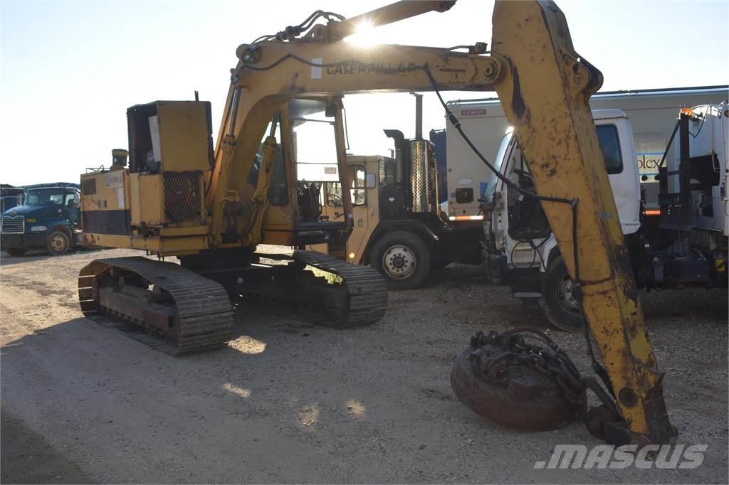 CAT 215B LC Kāpurķēžu ekskavatori
