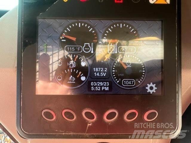 CAT 299D2 Lietoti riteņu kompaktiekrāvēji