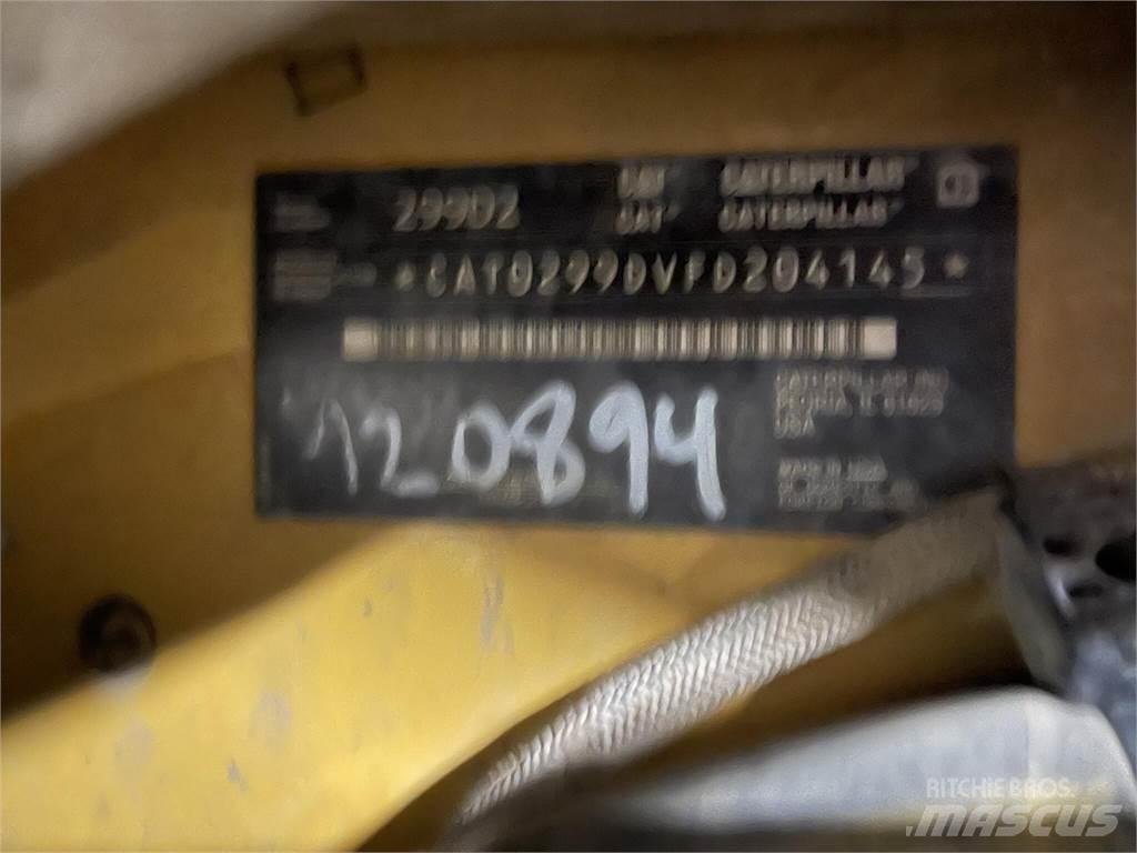 CAT 299D2 Lietoti riteņu kompaktiekrāvēji