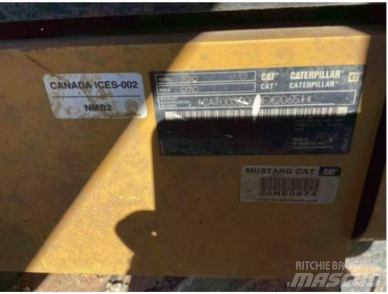 CAT 320 Kāpurķēžu ekskavatori