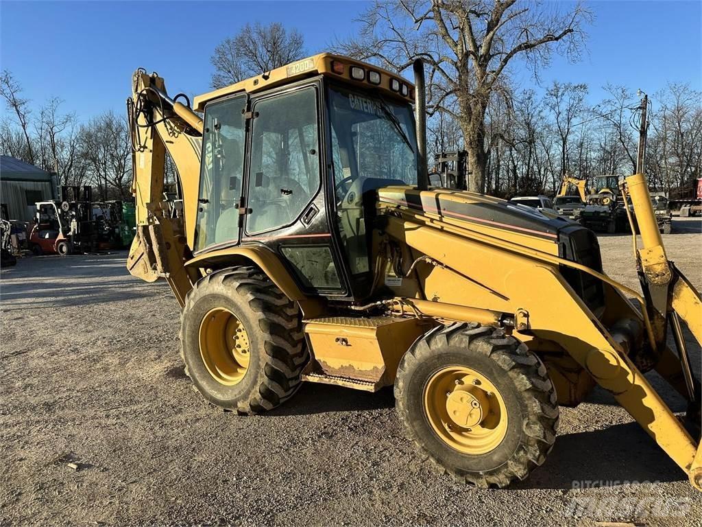 CAT 420D Ekskavatori-iekrāvēji