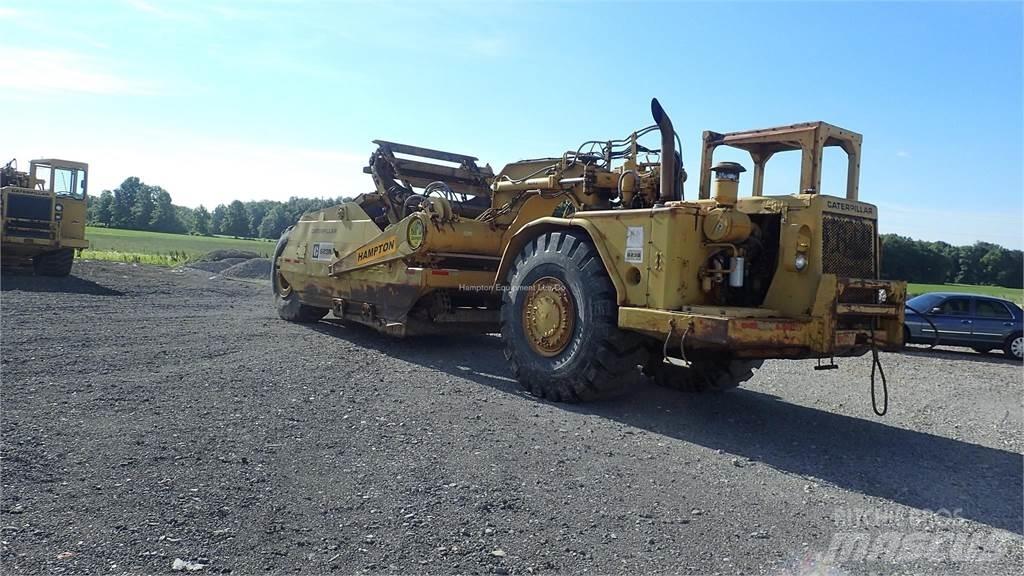 CAT 623B Skrēperi