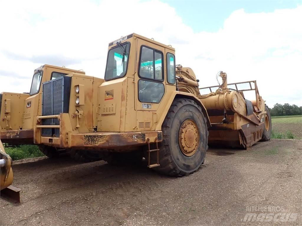 CAT 631E Skrēperi