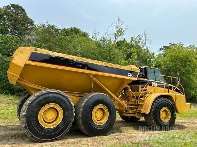 CAT 740 Artikulētie pašizgāzēji