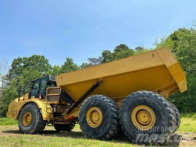 CAT 745 Artikulētie pašizgāzēji