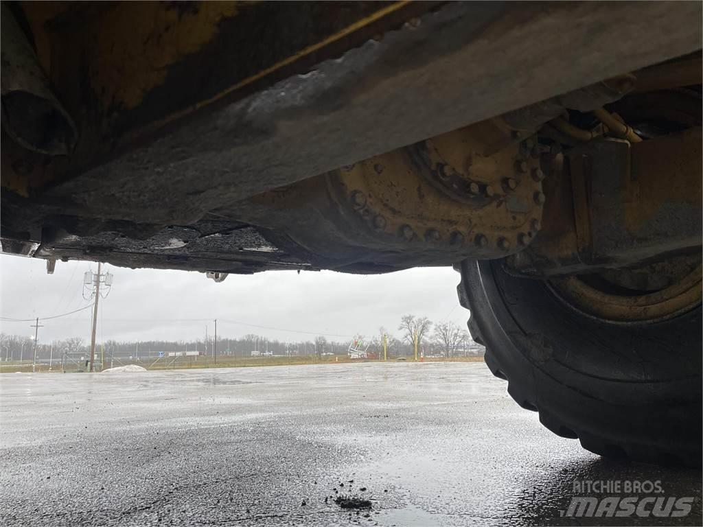 CAT 745C Artikulētie pašizgāzēji