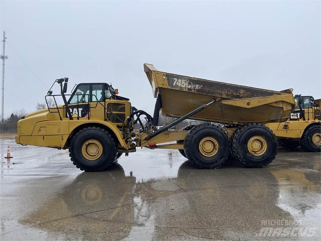 CAT 745C Artikulētie pašizgāzēji